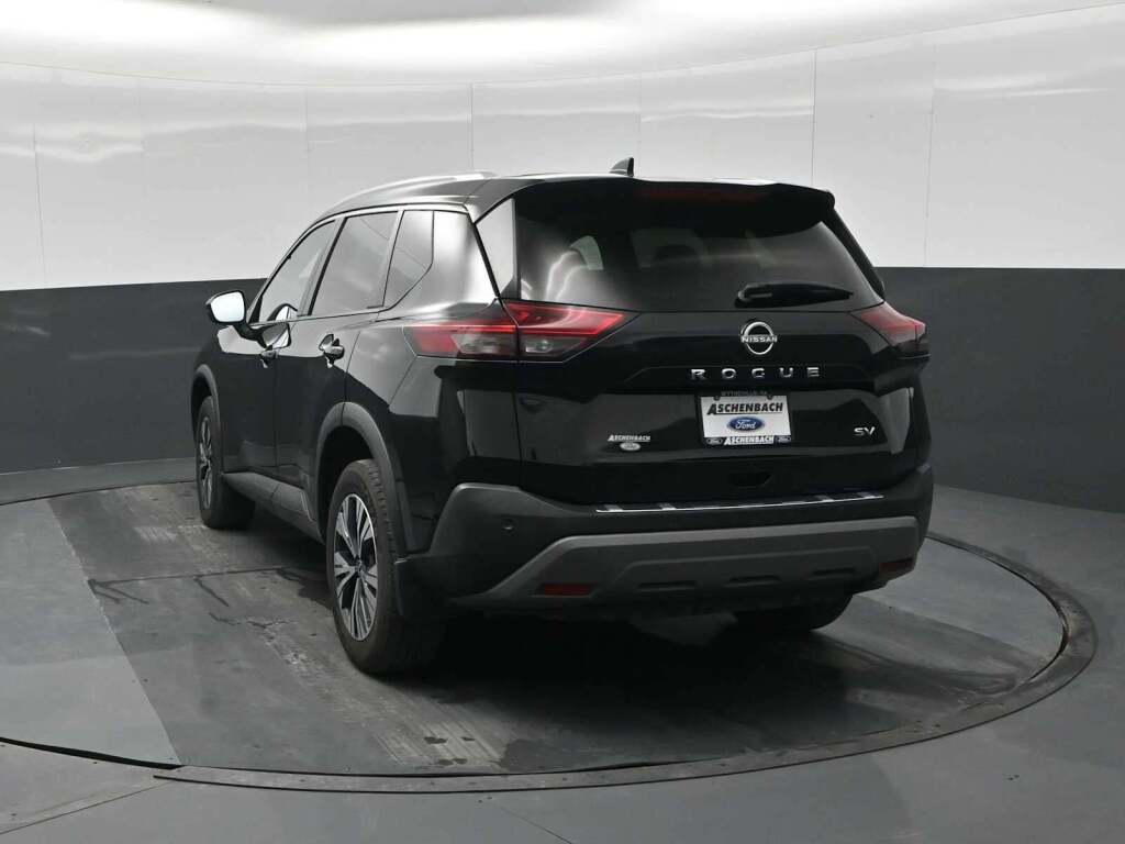 2022 Nissan Rogue SV FWD