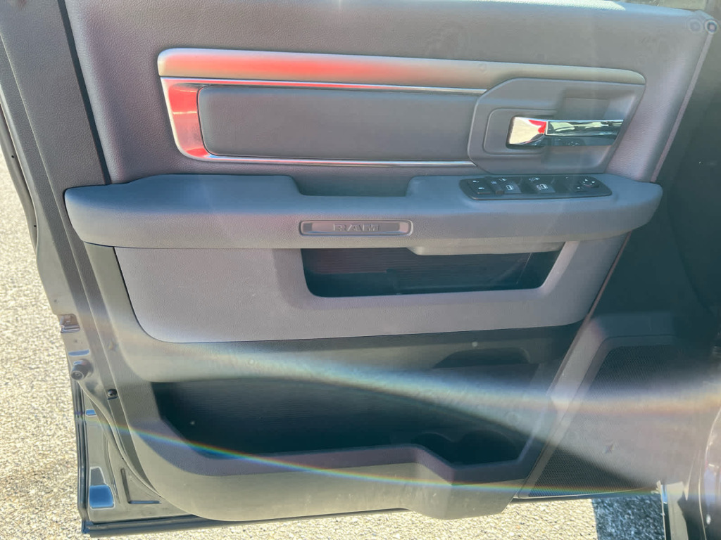 2017 Ram 1500 SLT Quad Cab 4x4 6'4" Box