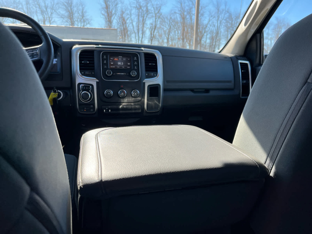 2017 Ram 1500 SLT Quad Cab 4x4 6'4" Box