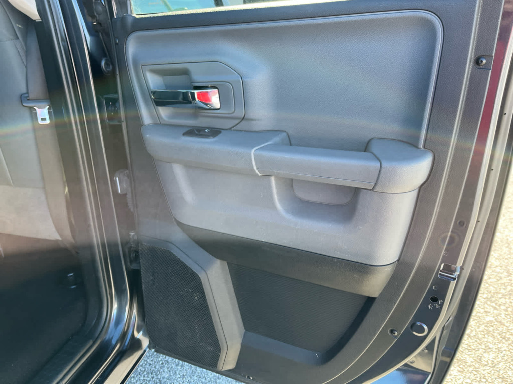 2017 Ram 1500 SLT Quad Cab 4x4 6'4" Box