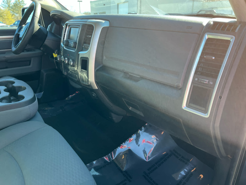 2017 Ram 1500 SLT Quad Cab 4x4 6'4" Box