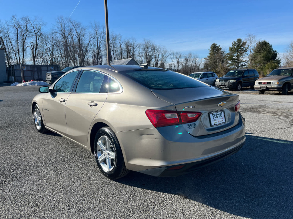 2022 Chevrolet Malibu FWD 1FL