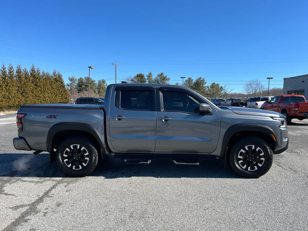 2024 Nissan Frontier Crew Cab PRO-4X 4x4