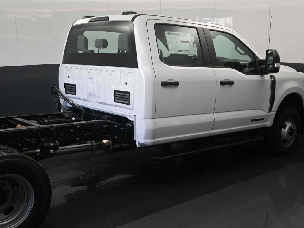 2026 Ford F-350 Chassis XL