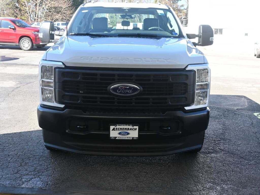 2026 Ford F-350 Chassis XL