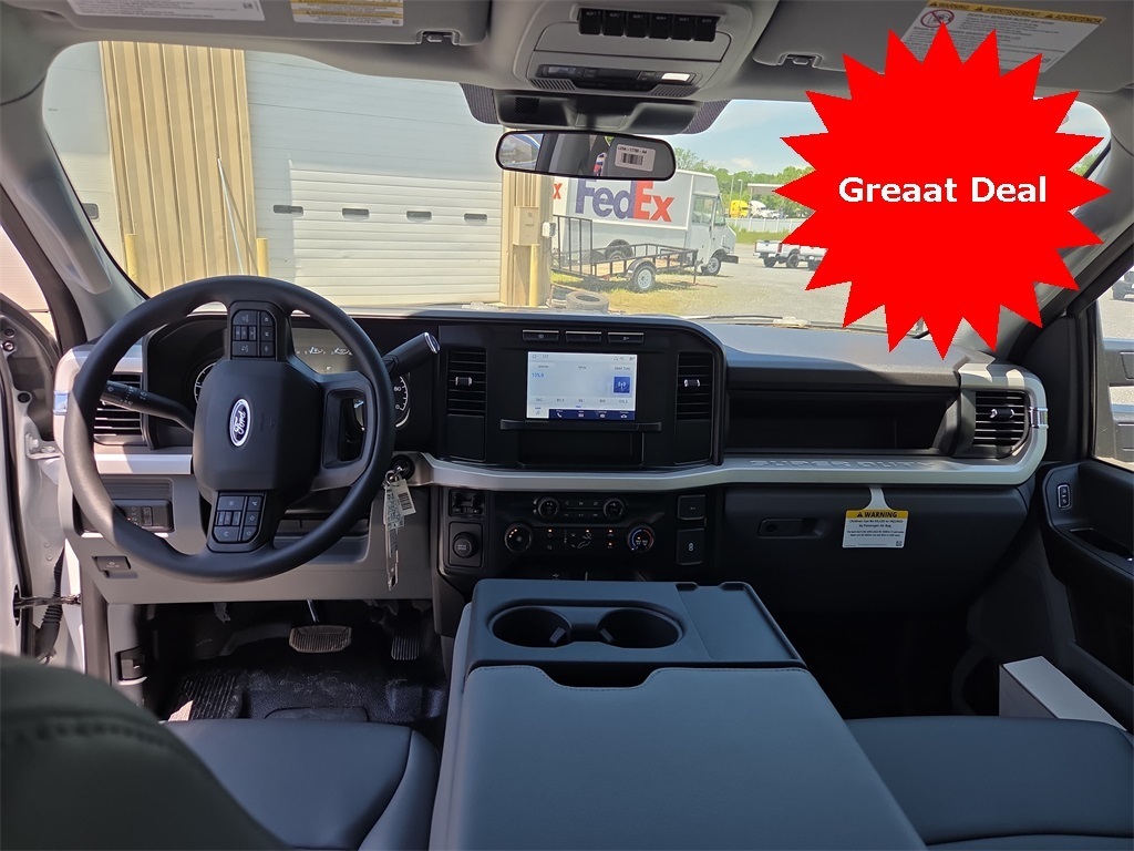 2024 Ford F-450 Chassis XL