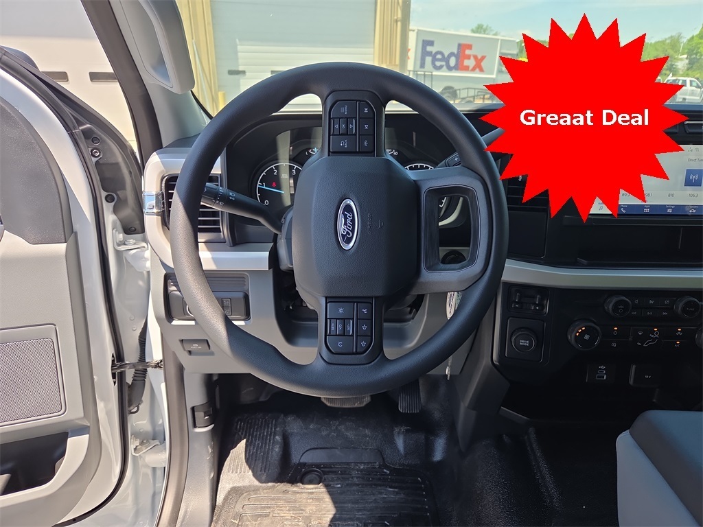 2024 Ford F-450 Chassis XL