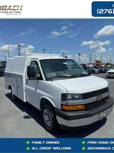 2025 Chevrolet Express Cutaway Work Van