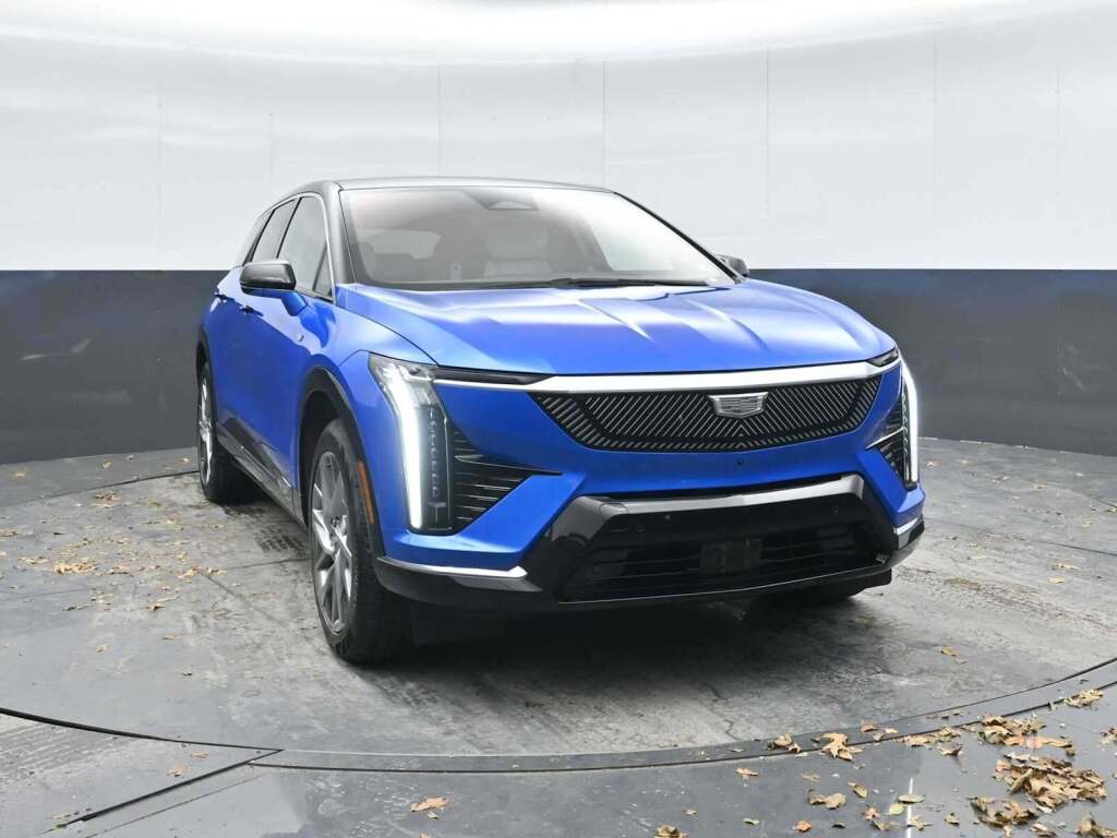 2026 Cadillac OPTIQ Luxury