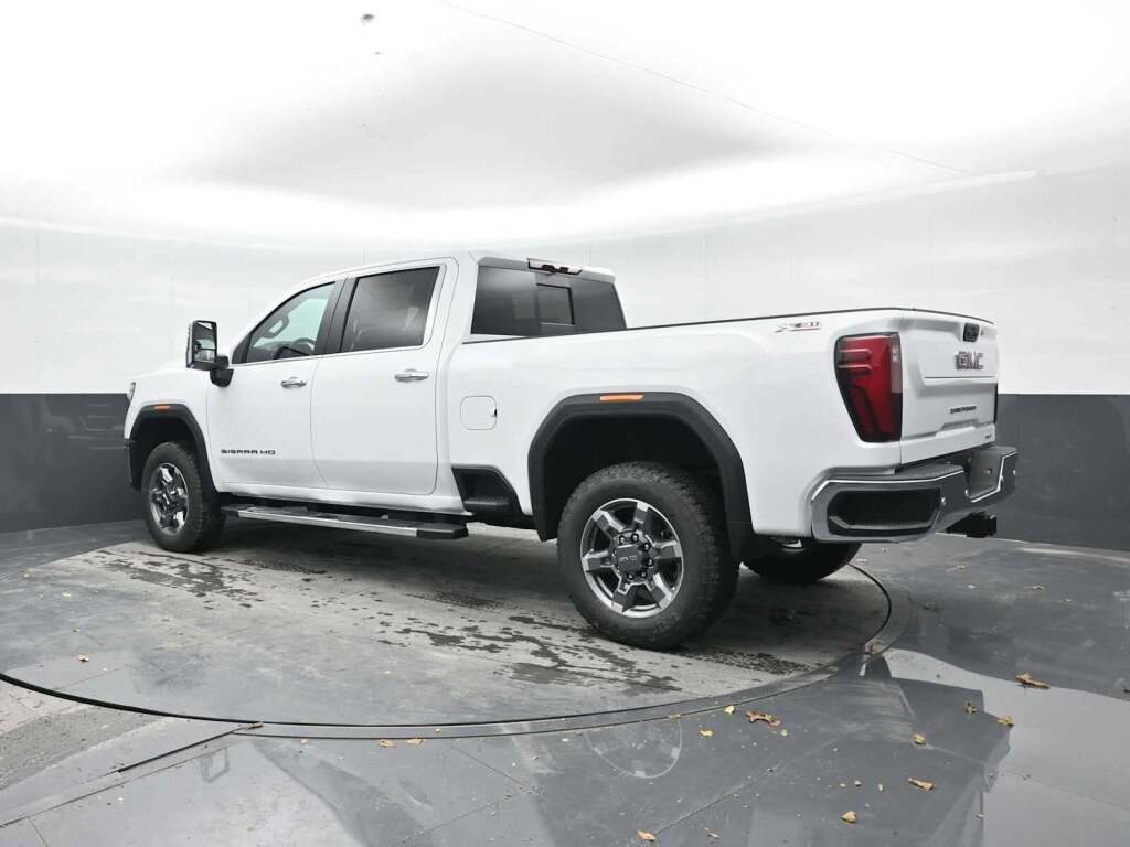 2026 GMC Sierra 2500HD SLT
