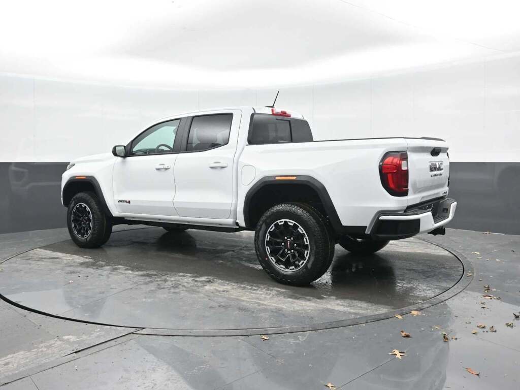 2026 GMC Canyon AT4, 4WD