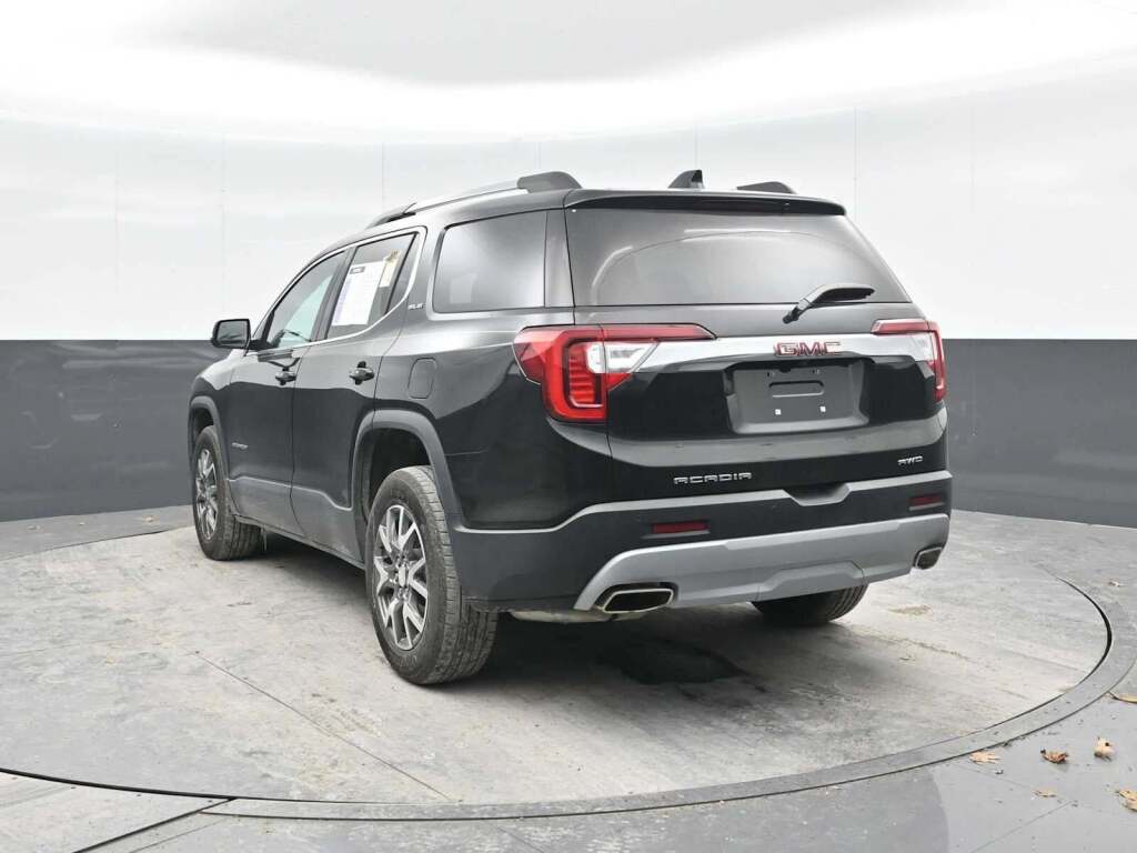 2022 GMC Acadia AWD SLE