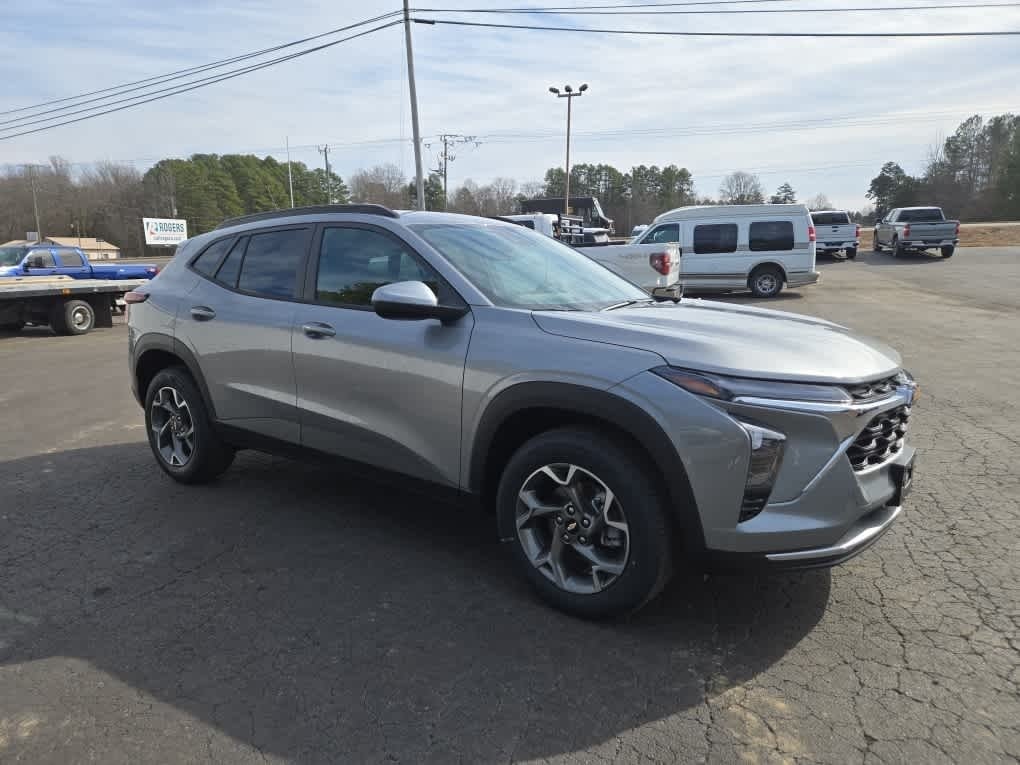 2026 Chevrolet Trax FWD LT