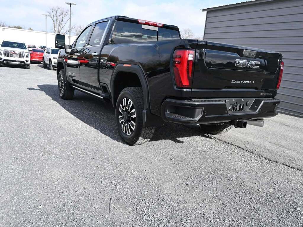 2026 GMC Sierra 2500HD Denali Ultimate