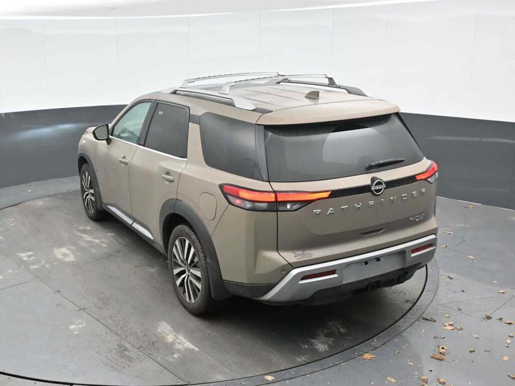 2023 Nissan Pathfinder Platinum 4WD