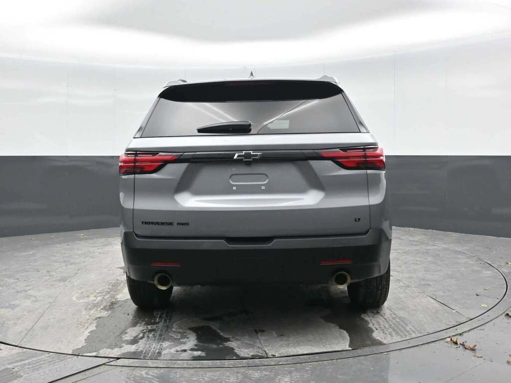 2023 Chevrolet Traverse AWD LT Cloth