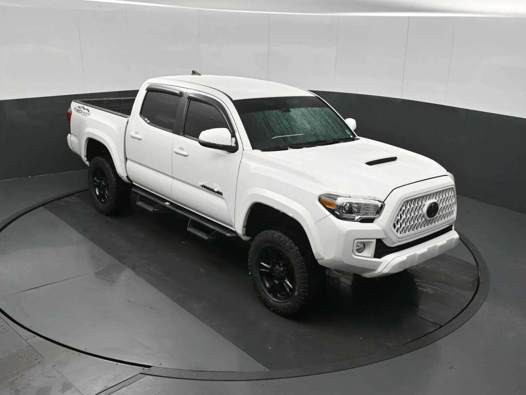 2019 Toyota Tacoma SR V6