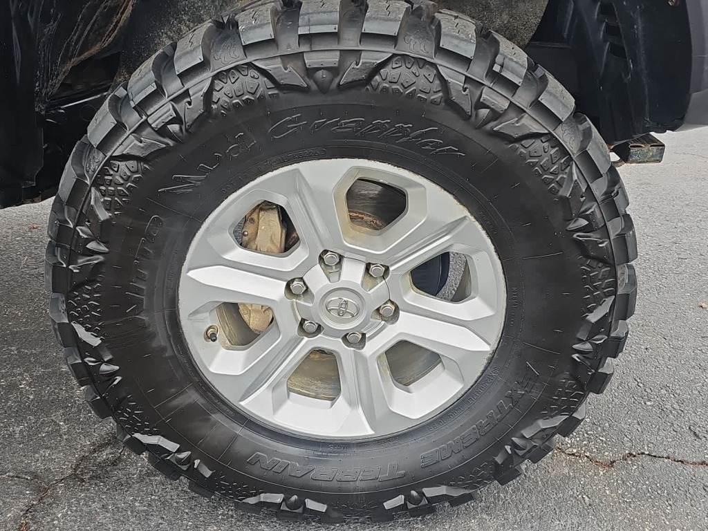 2019 Toyota Tacoma SR V6