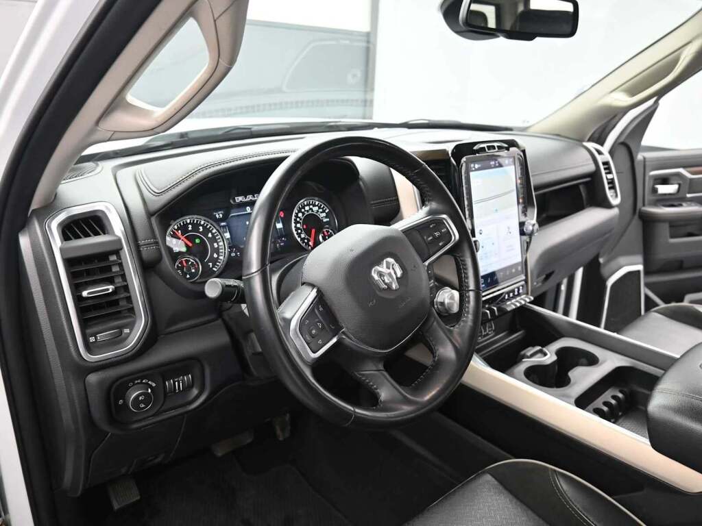 2024 Cadillac XT4 AWD Premium Luxury