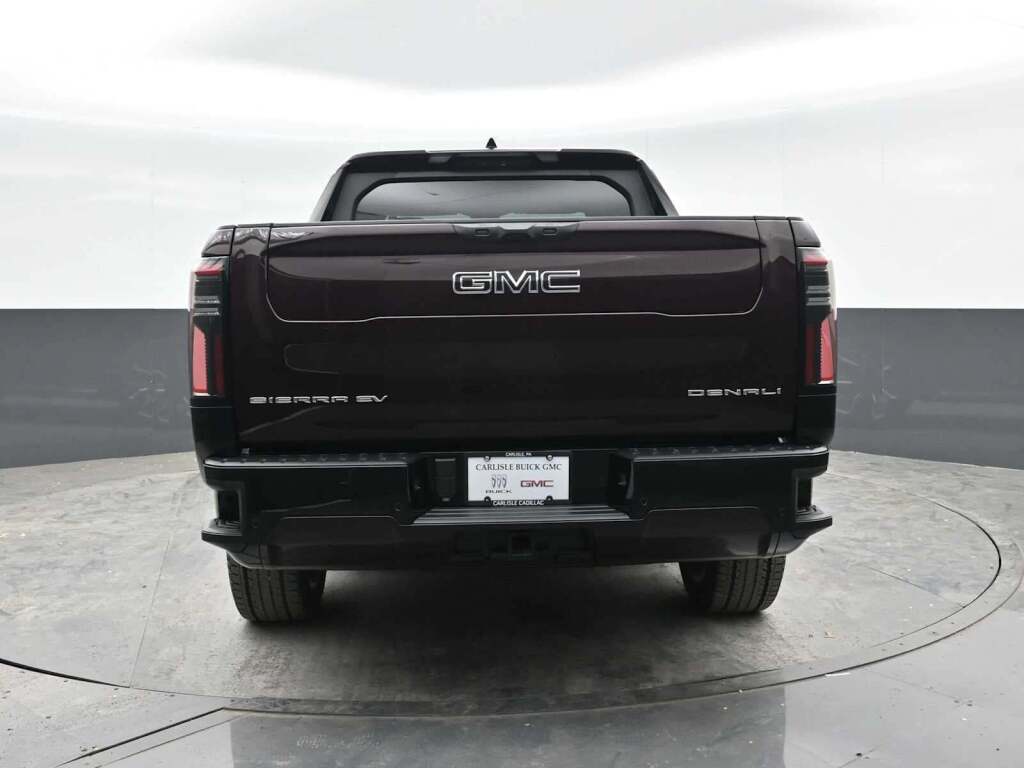 2025 GMC Sierra EV Denali