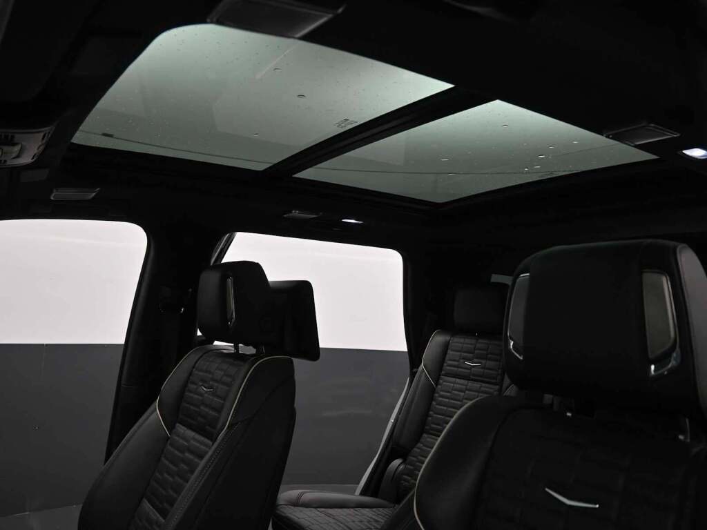 2023 Cadillac Escalade 4WD Sport Platinum