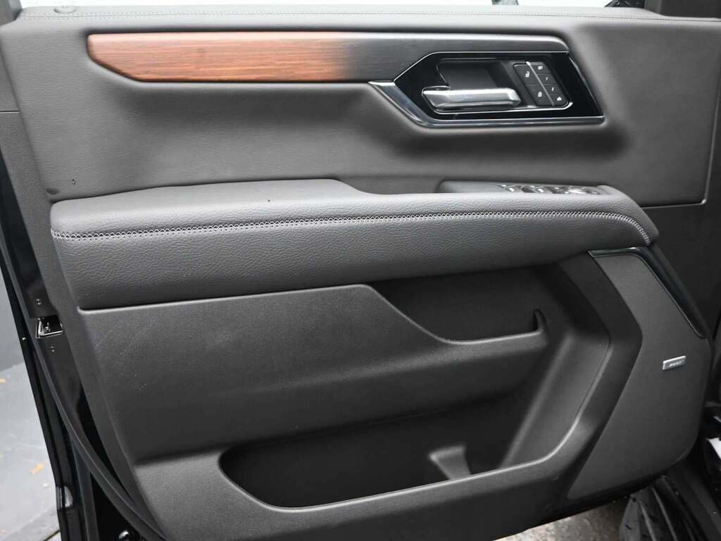 2026 GMC Yukon 4WD Denali