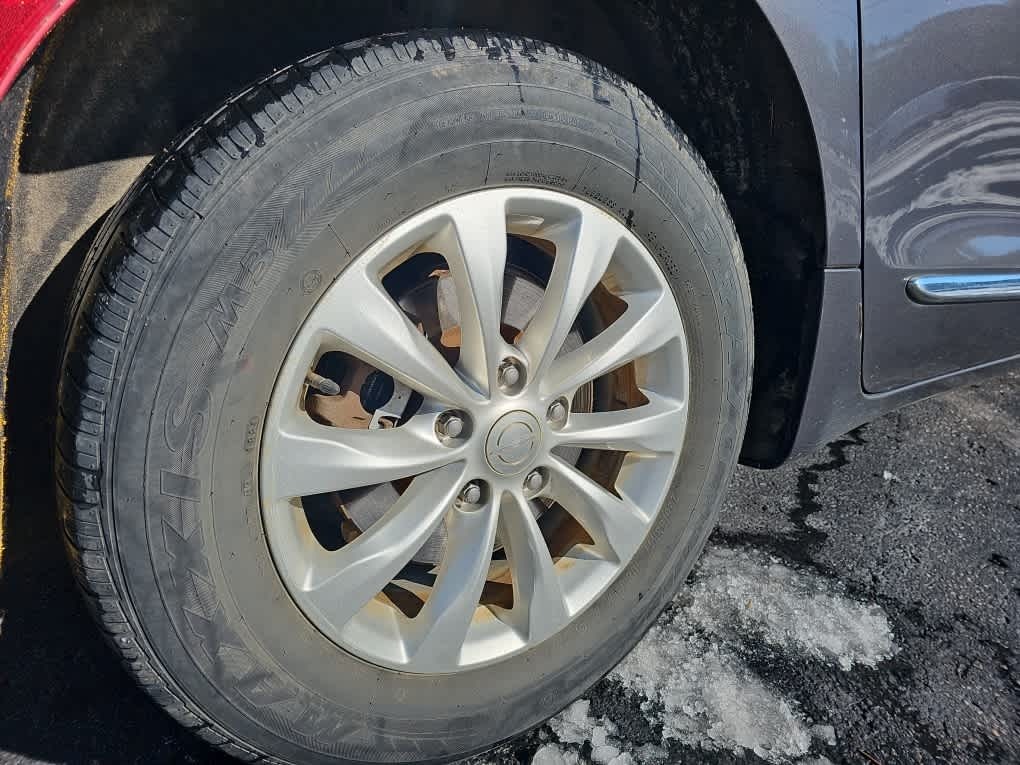 2017 Chrysler Pacifica Touring-L