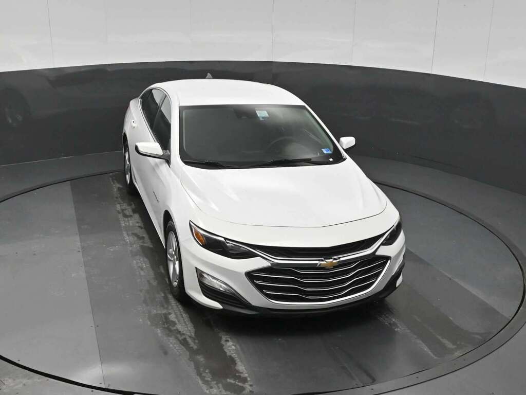 2022 Chevrolet Malibu FWD 1FL