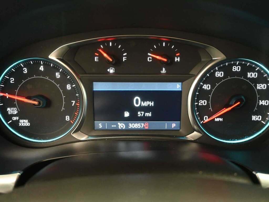 2023 Chevrolet Traverse AWD LT Cloth