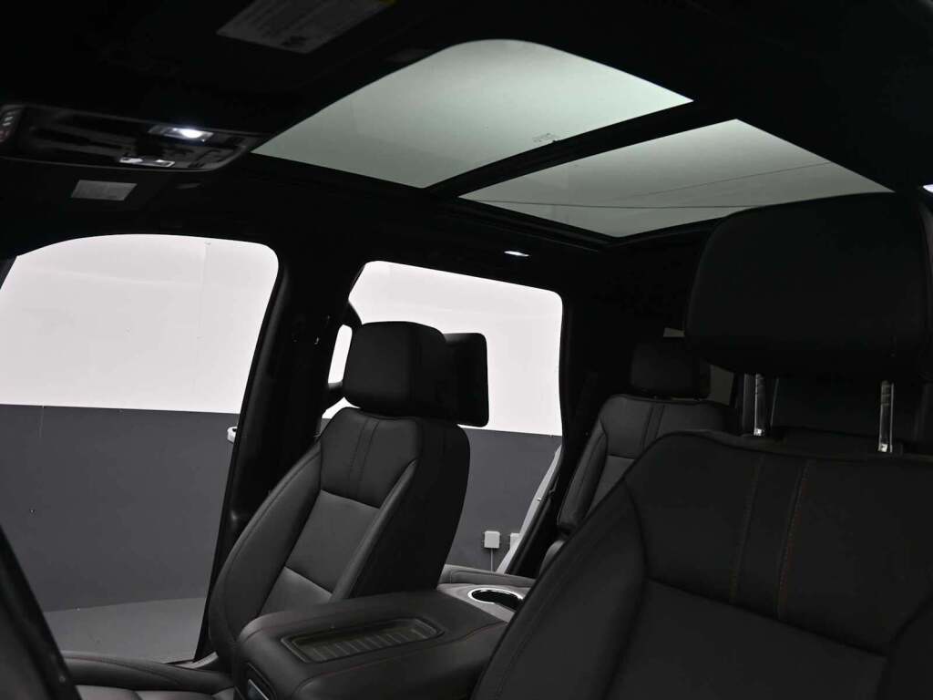 2023 Chevrolet Tahoe 4WD RST