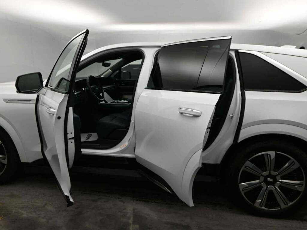 2025 Cadillac Escalade IQ Luxury 2 AWD