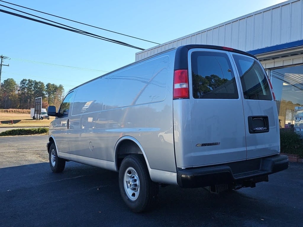 2025 Chevrolet Express Cargo RWD 2500 Extended Wheelbase WT