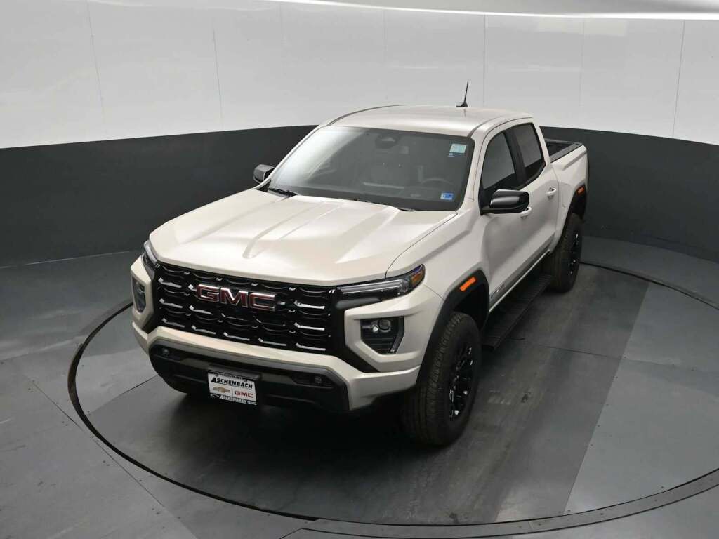 2026 GMC Canyon Elevation, 4WD