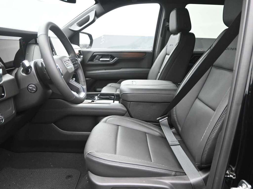 2026 GMC Yukon 4WD Denali