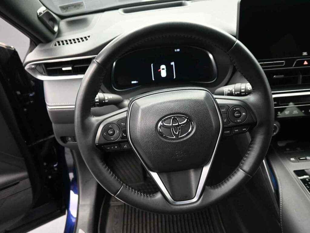 2024 Toyota Venza LE