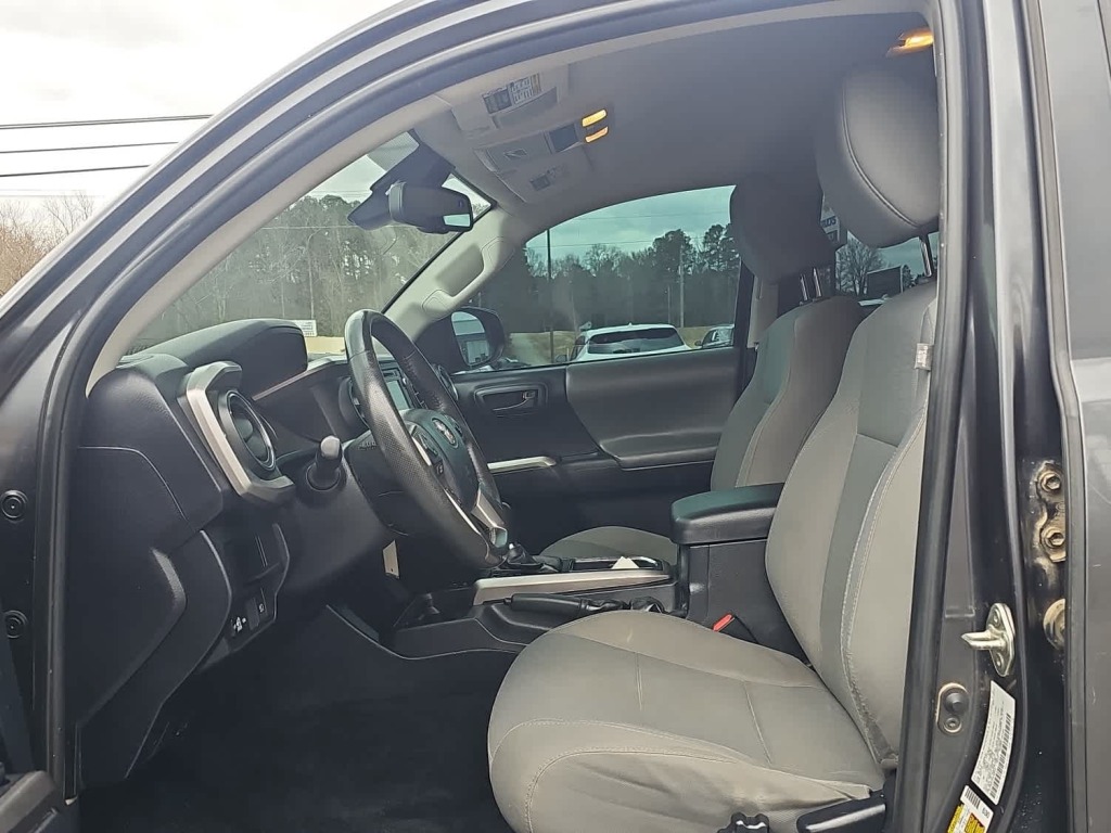 2019 Toyota Tacoma SR V6