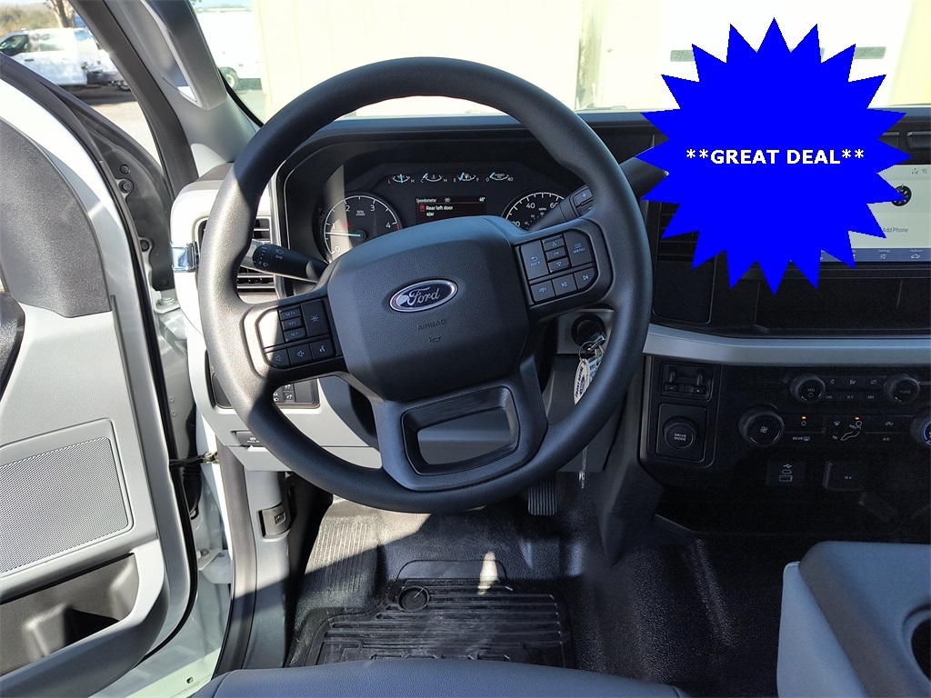 2024 Ford F-450 Chassis XL