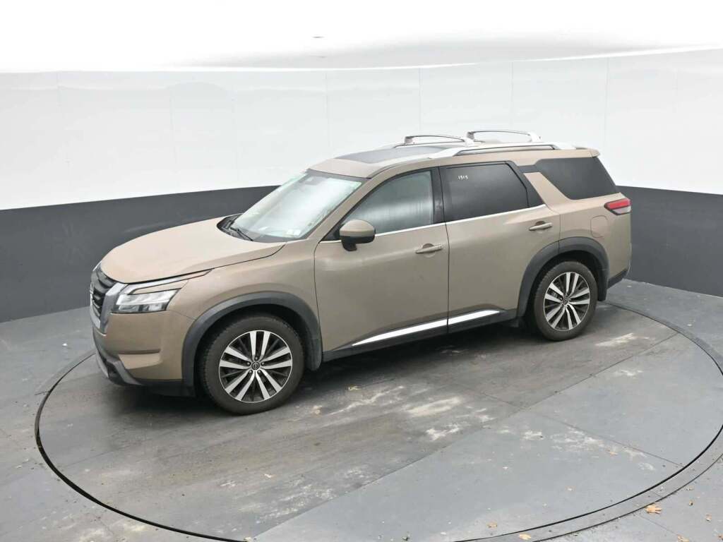 2023 Nissan Pathfinder Platinum 4WD