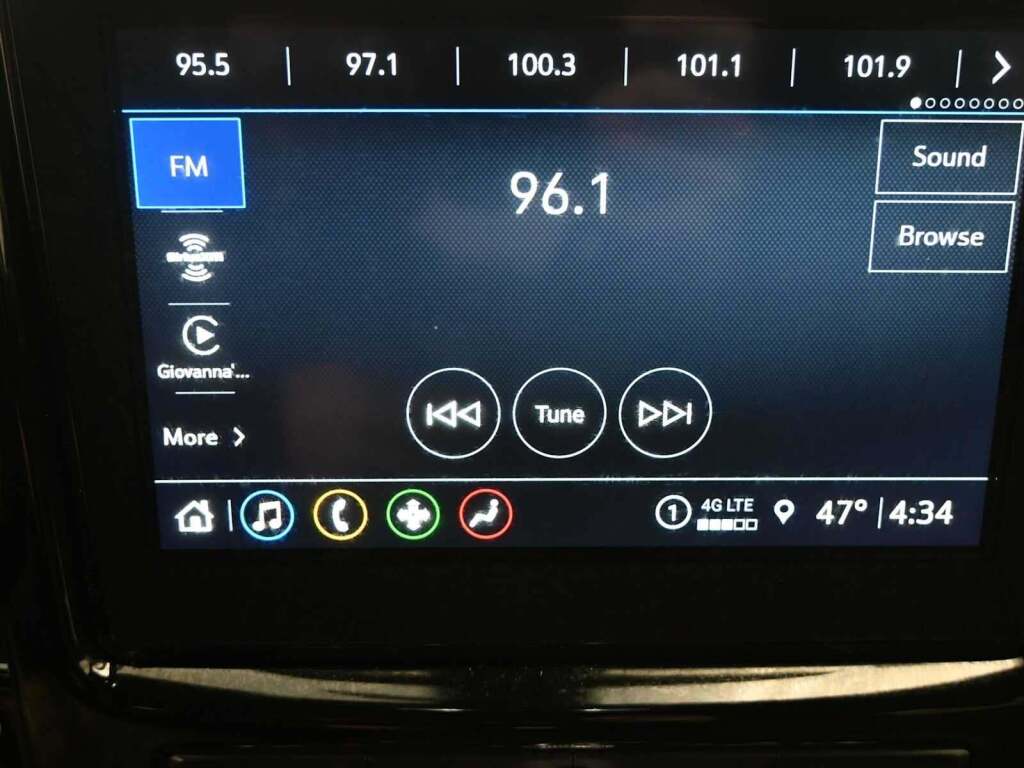 2023 Chevrolet Traverse AWD LT Cloth