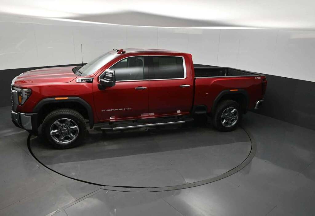 2026 GMC Sierra 2500HD SLT