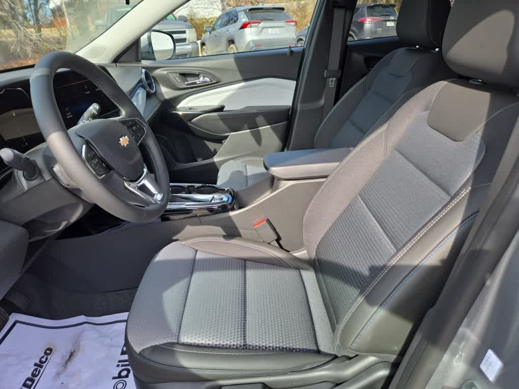 2026 Chevrolet Trax FWD LT