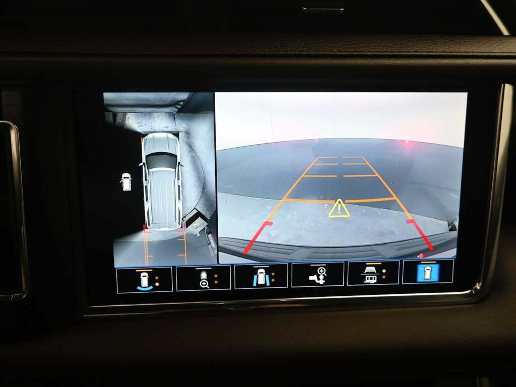 2021 GMC Yukon 4WD Denali