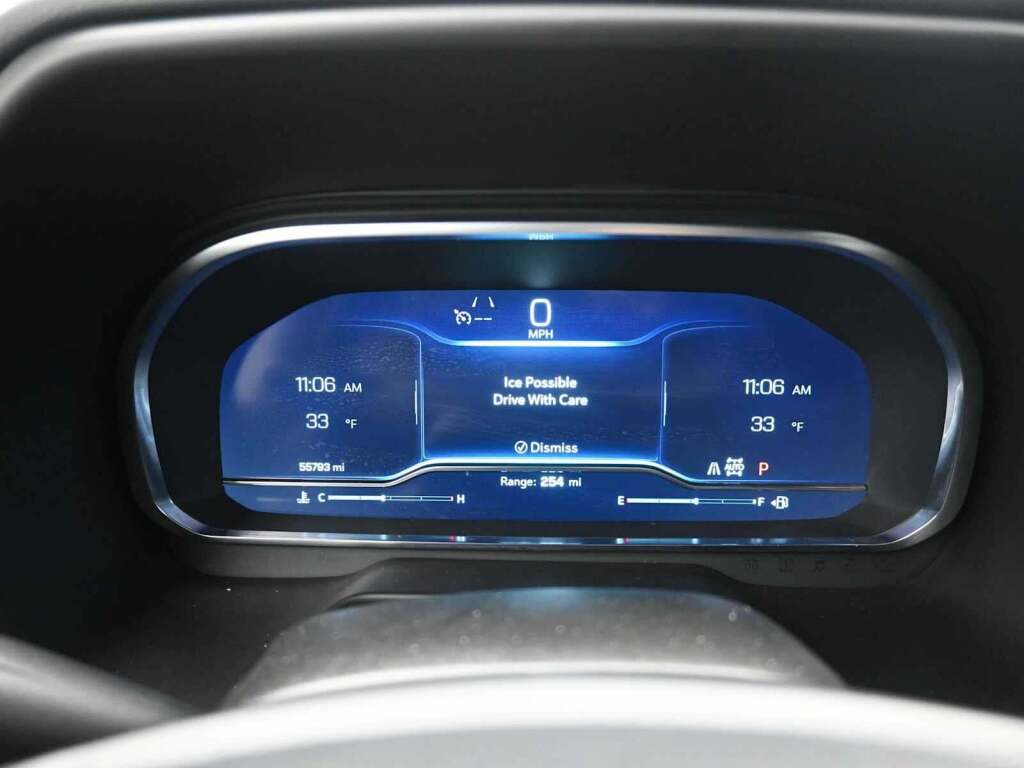 2024 Chevrolet Suburban 4WD LT