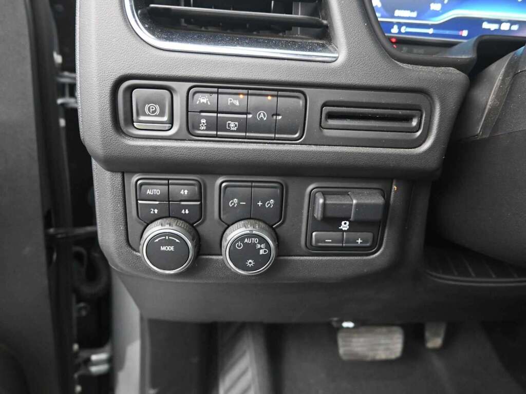 2023 Chevrolet Tahoe 4WD RST