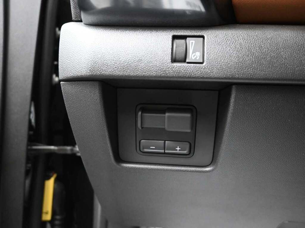 2025 GMC Canyon 4WD AT4