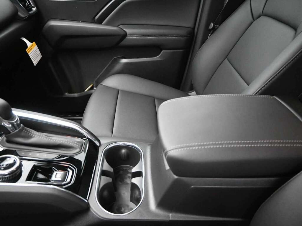 2026 GMC Canyon Elevation, 4WD