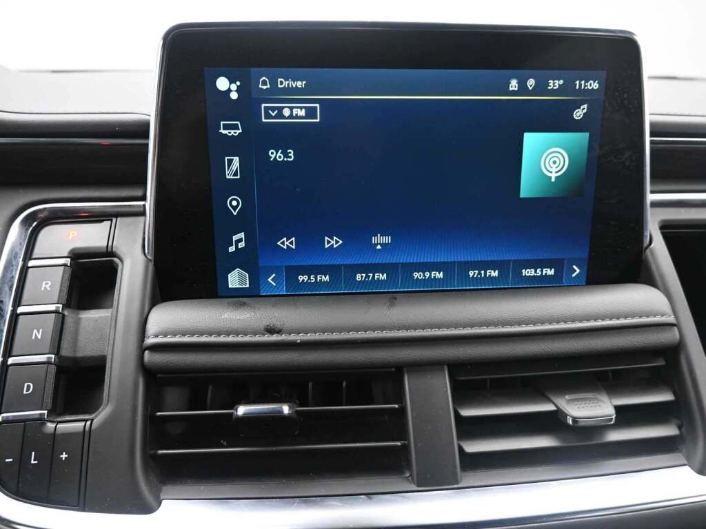 2024 Chevrolet Suburban 4WD LT