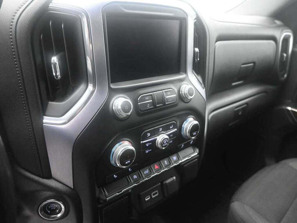 2020 GMC Sierra 1500 SLE