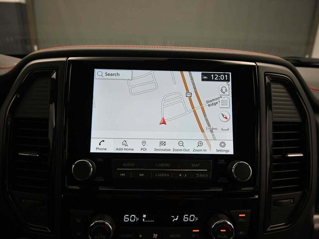 2024 Nissan TITAN Crew Cab PRO-4X 4x4