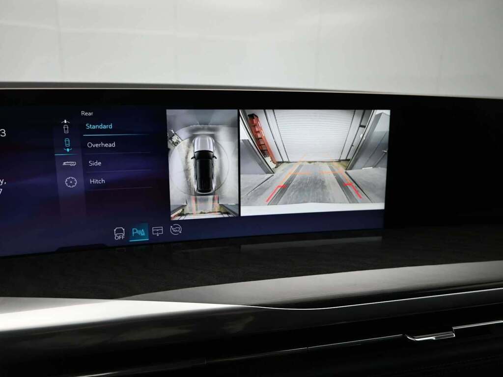 2025 Cadillac Escalade IQ Luxury 2 AWD